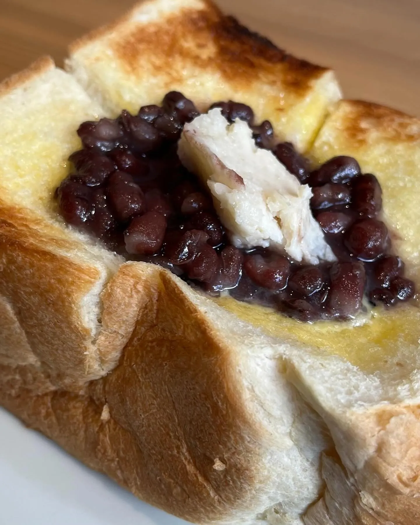 酒粕あずきバターの厚トーストです。